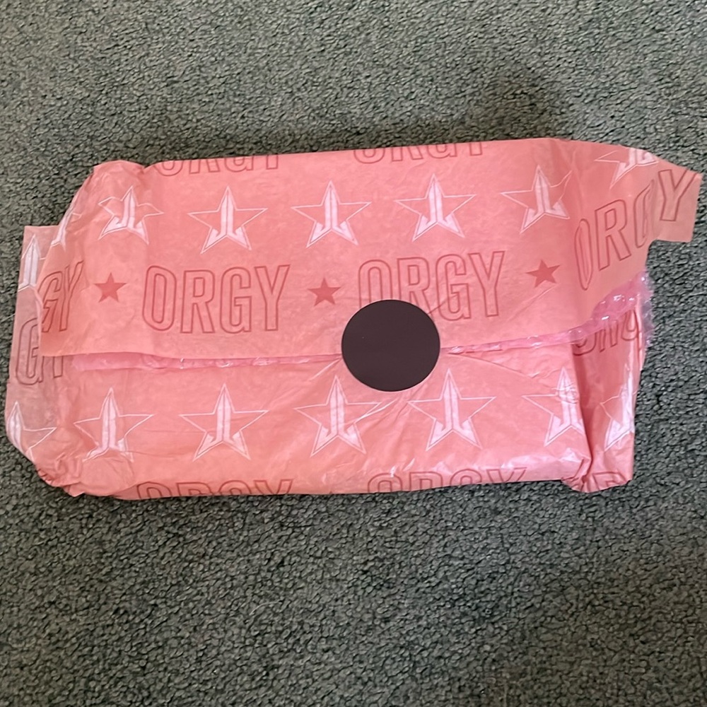 Jeffree Star Orgy palette